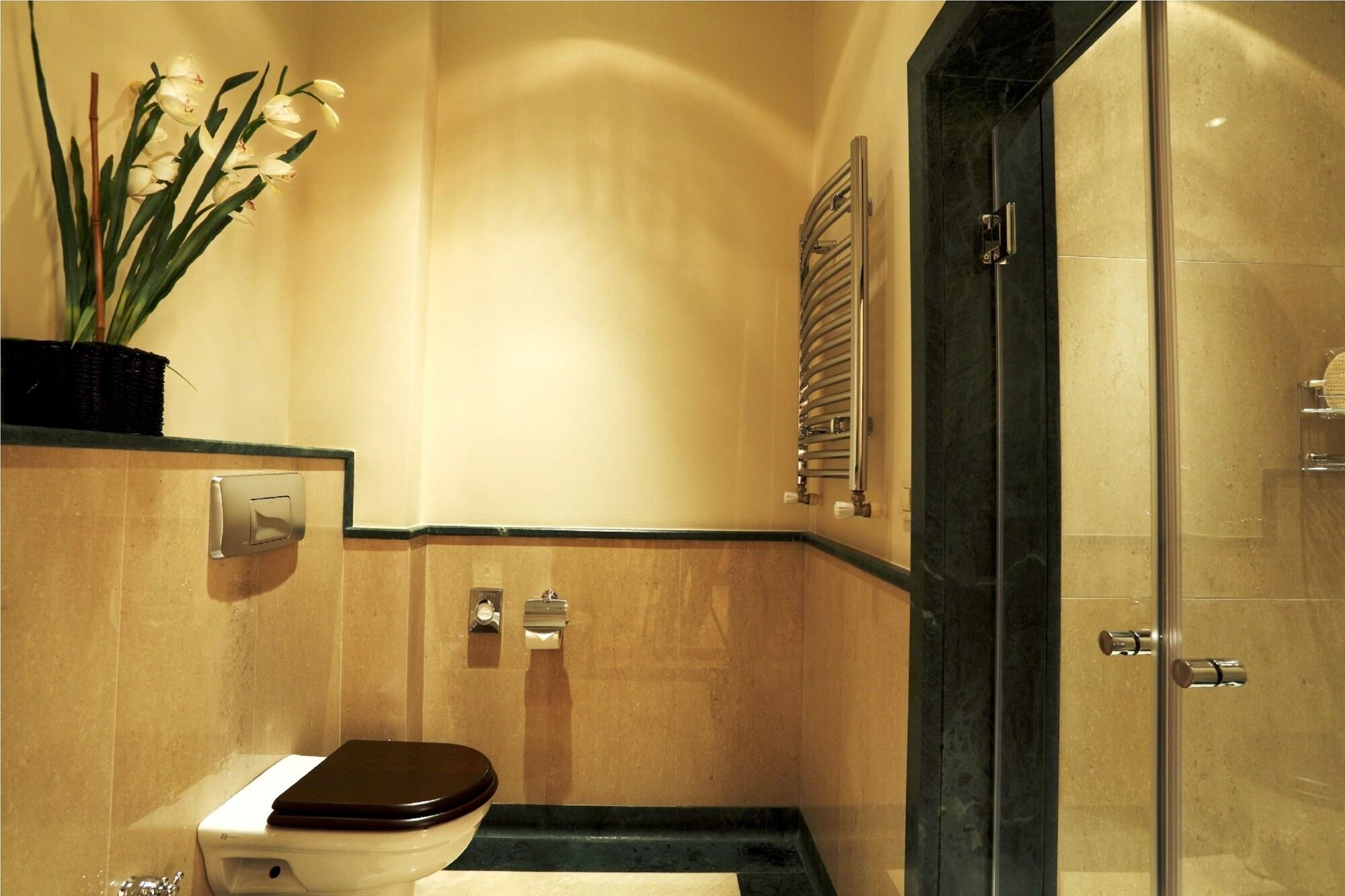 Otel Divan Cukurhan Ankara